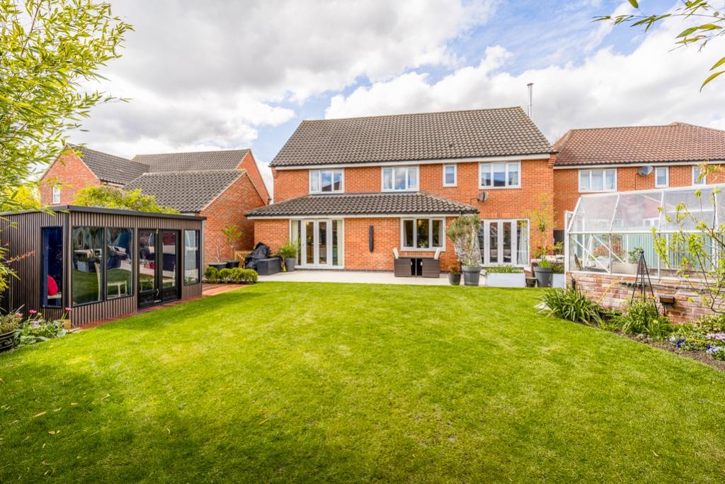 6 Marriner Crescent (Lincoln)-11