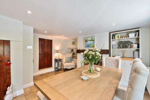 undefined, Main Road, Alvescot, Bampton