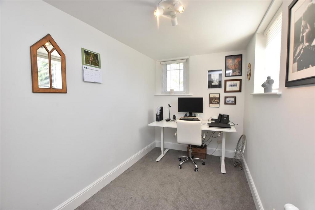 Office/occasional bedroom