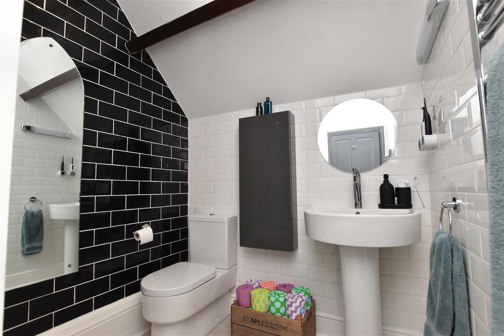 En suite shower room