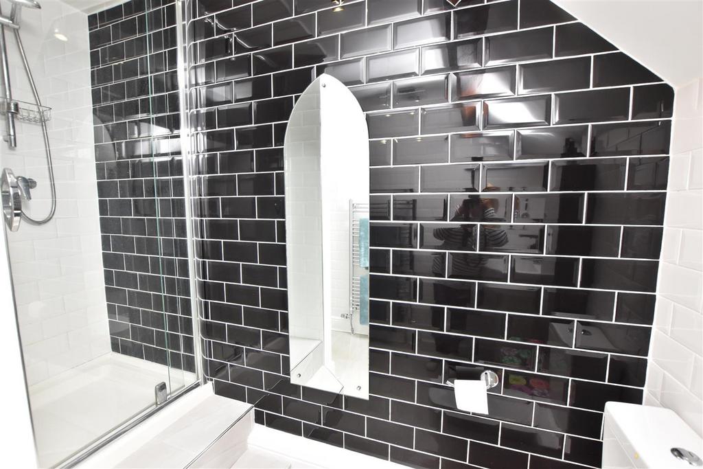 En suite shower room