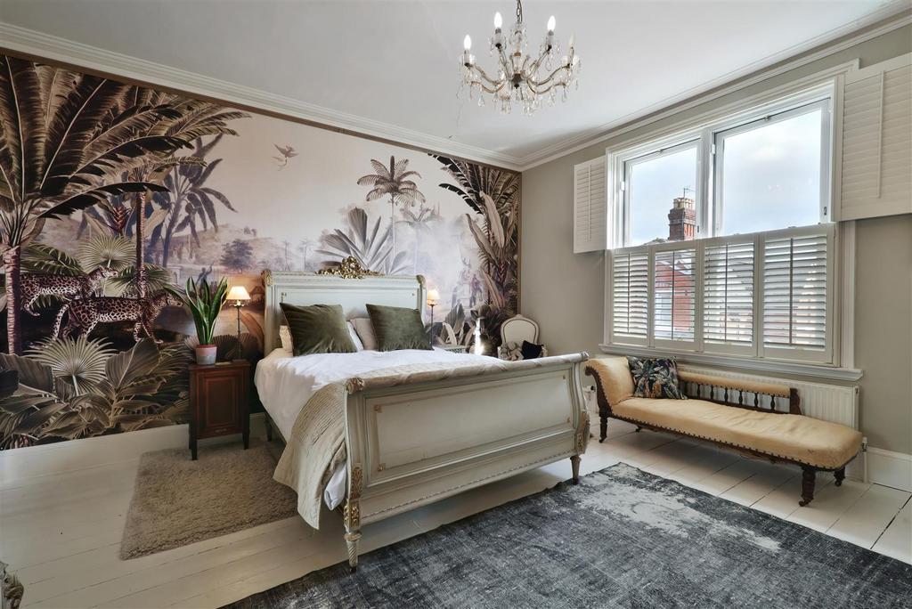 9 Raneleigh Street - (42).jpg