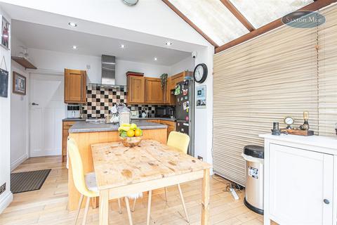 34 Cross Lane, Stocksbridge, Sheffield, S36 1AY