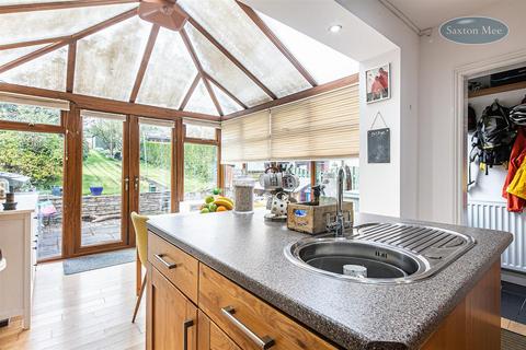 34 Cross Lane, Stocksbridge, Sheffield, S36 1AY