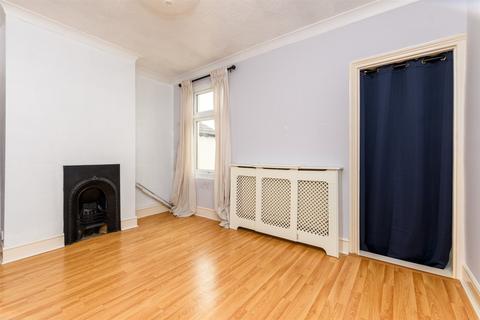 4 Hayward Avenue, Rochester, ME2 3DZ