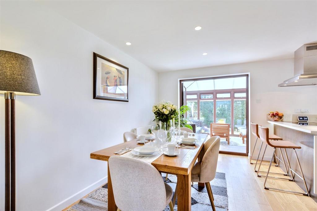 Dining Room 1.jpeg