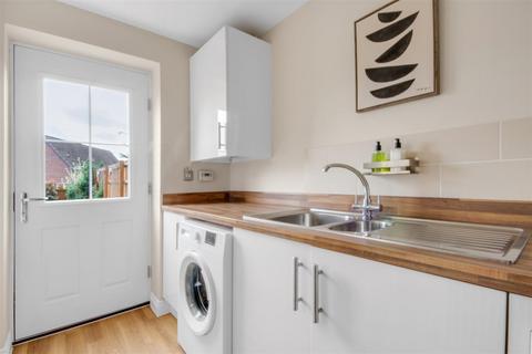 5 bedroom detached house for sale, Sunset Way, Evesham