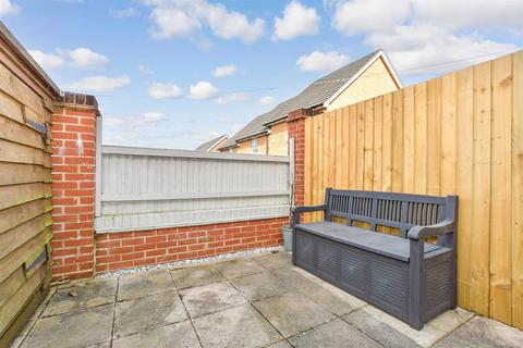 2 bedroom terraced house for sale, Captains Parade, East Cowes PO32