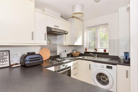 2 bedroom terraced house for sale, Captains Parade, East Cowes PO32