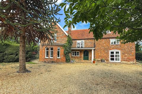 undefined, South Wootton