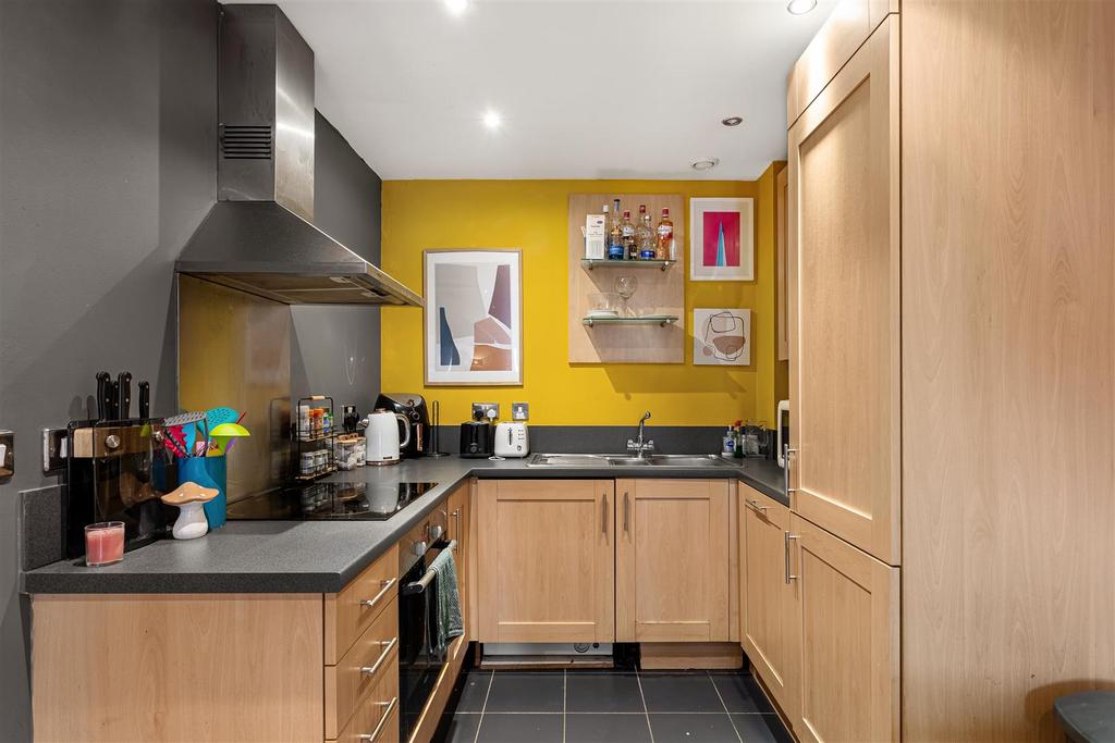 27 Centurion Square 46.jpg