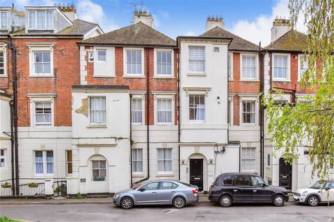 2 bedroom flat for sale, Hillside Street, Hythe, Kent
