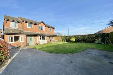 5 bedroom detached house for sale, 43 Kingfisher Drive, Aiskew, Bedale