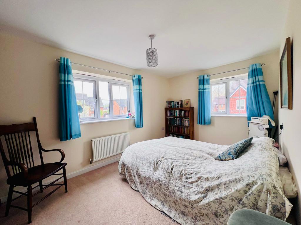 BEDROOM2.jpeg