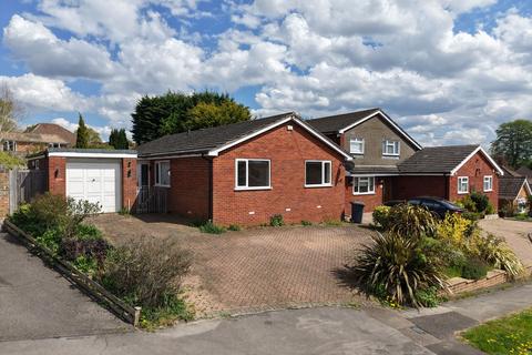 3 bedroom bungalow for sale, Southfield Drive, Hazlemere, HP15 7HB