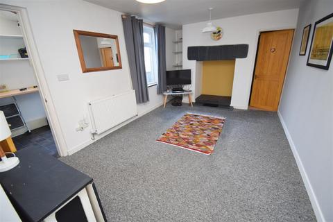 3 bedroom terraced house for sale, Cae Ffridd, Tanygrisiau