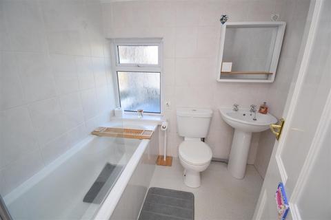 3 bedroom terraced house for sale, Cae Ffridd, Tanygrisiau