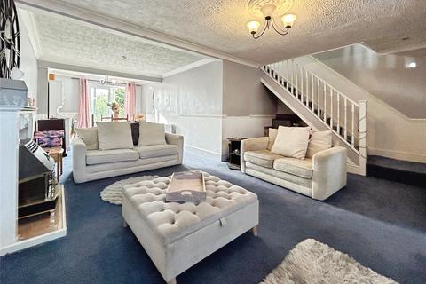 3 bedroom terraced house for sale, Harvey Road, Evesham, Worcestershire