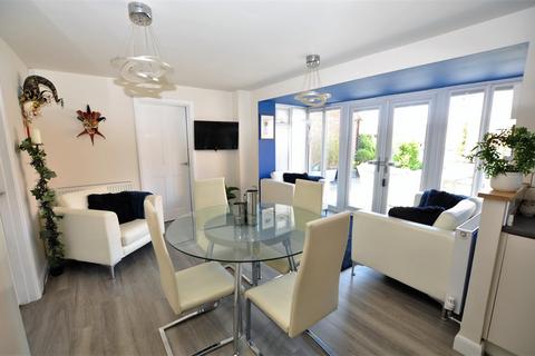 3 Hare Park, Drakelow, Burton-on-trent, DE15 9FU