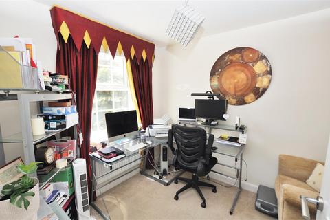 3 Hare Park, Drakelow, Burton-on-trent, DE15 9FU