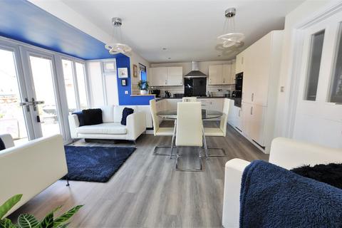 3 Hare Park, Drakelow, Burton-on-trent, DE15 9FU