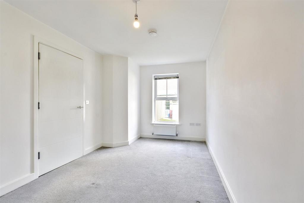 Bedroom/Sitting Room/Office