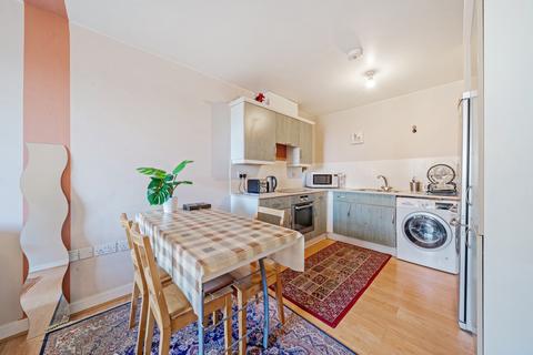 1 bedroom apartment for sale, Ebbett Court, Victoria Road, London, W3