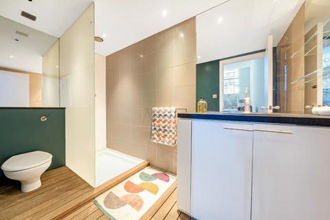 Studio for sale, Gray's Inn Road, London