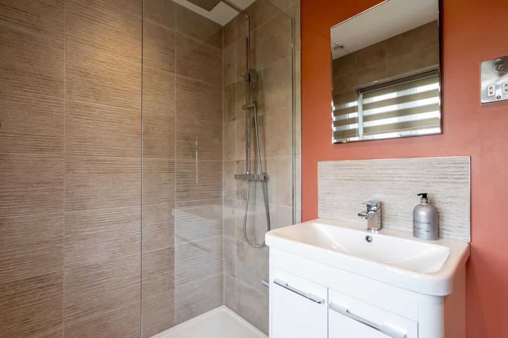 Master En-Suite