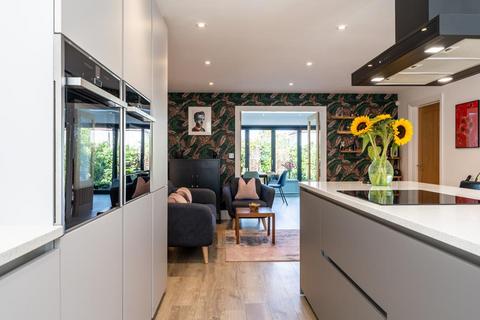 5 Park View Mews, Sheffield, S8 8AF