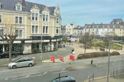 2 bedroom apartment for sale, Vaughan Street, Llandudno