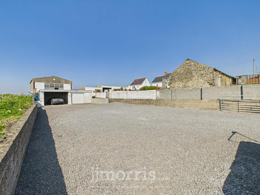 CAM05297 G0-PR0025-STILL005.jpg
