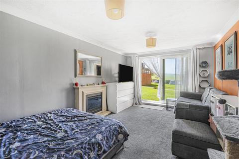 1 bedroom flat for sale, Hawth Valley Court, Seaford