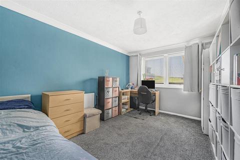 1 bedroom flat for sale, Hawth Valley Court, Seaford