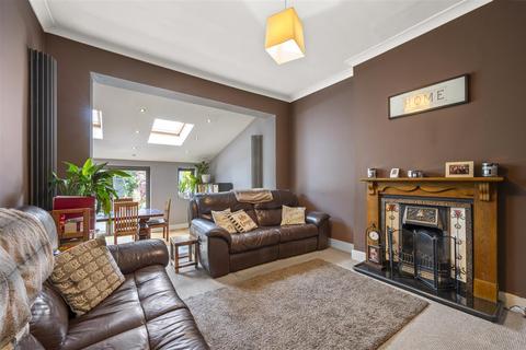 3 bedroom house for sale, Laurel Road, West Wimbledon, SW20