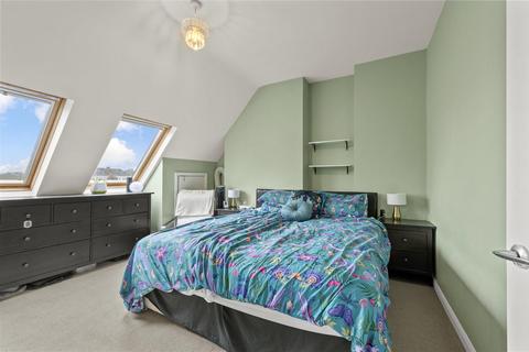 3 bedroom house for sale, Laurel Road, West Wimbledon, SW20