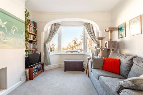 2 bedroom apartment for sale, Queens Park Rise, Brighton BN2