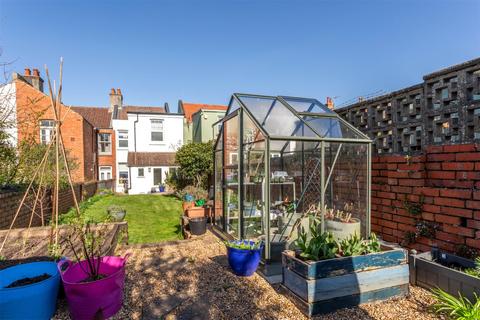 2 bedroom apartment for sale, Queens Park Rise, Brighton BN2