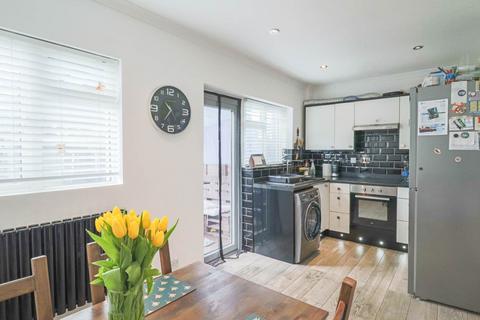 2 bedroom semi-detached house for sale, Waverley Road, Weston-super-Mare - Great First Time Buy