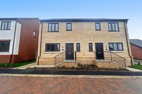 3 bedroom terraced house for sale, The Pine, Jubilee Way, Holton IP19