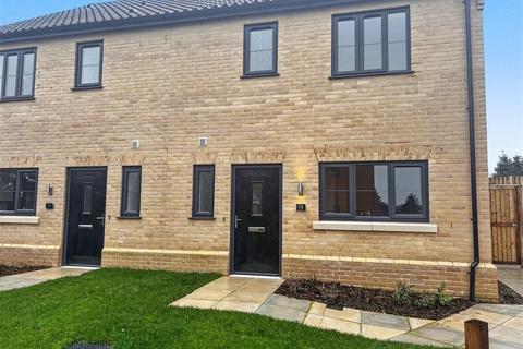 3 bedroom terraced house for sale, The Pine, Jubilee Way, Holton IP19