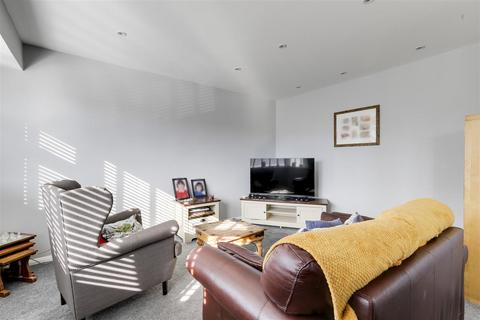 2 bedroom maisonette for sale, Cross Street, Arnold NG5