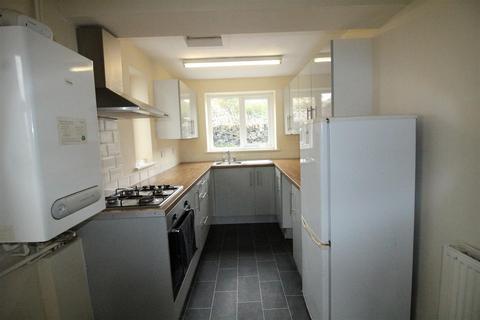 6 Ashbourne Oval, Bradford, BD2 4DH