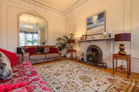 350a Albert Drive, Glasgow, G41 5PQ