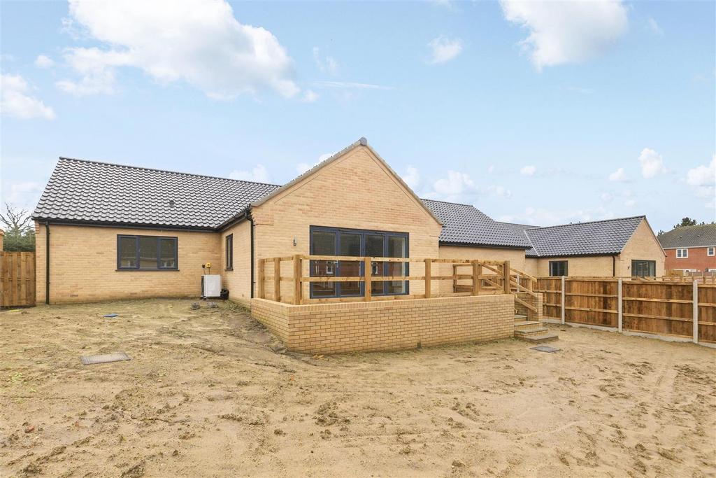 Plot 8, Holton 19.jpg