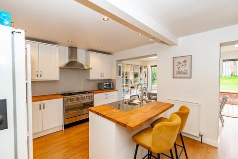 19 Buckstone Lea, Edinburgh, EH10 6XE