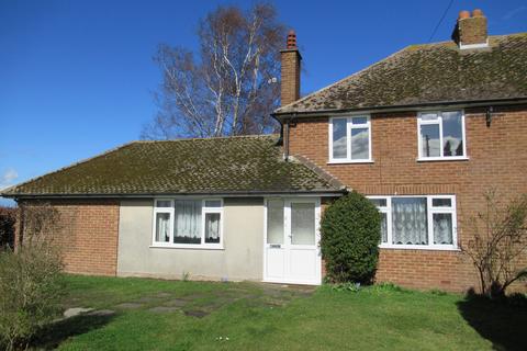 3 bedroom semi-detached house to rent, Guston, Ash CT3