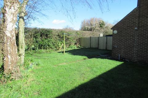 3 bedroom semi-detached house to rent, Guston, Ash CT3