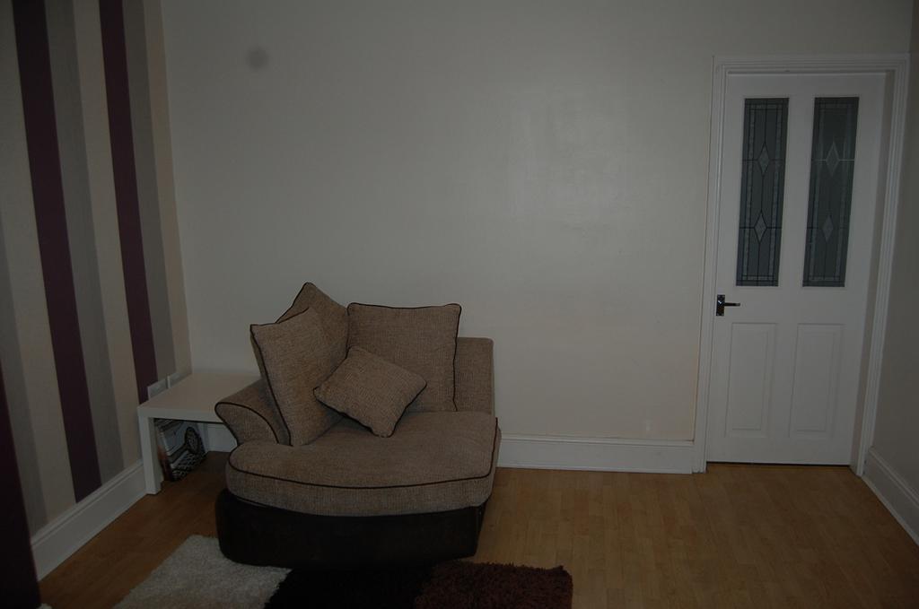 Living room 2