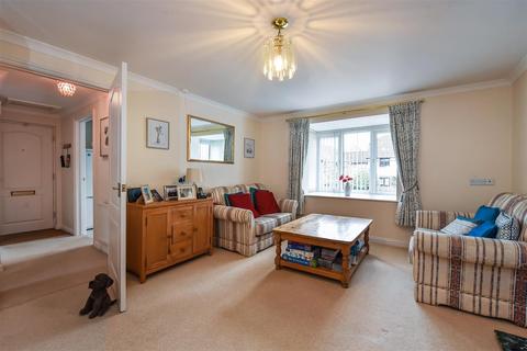 2 bedroom retirement property for sale, Carters Meadow, Charlton, Andover